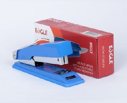 Bấm kim số 3 Eagle 206A